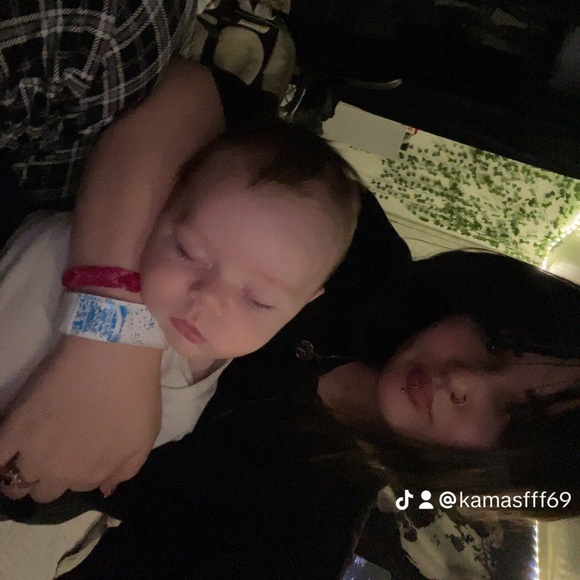 Meet your Posher, Kambree - Picture 3 of 3